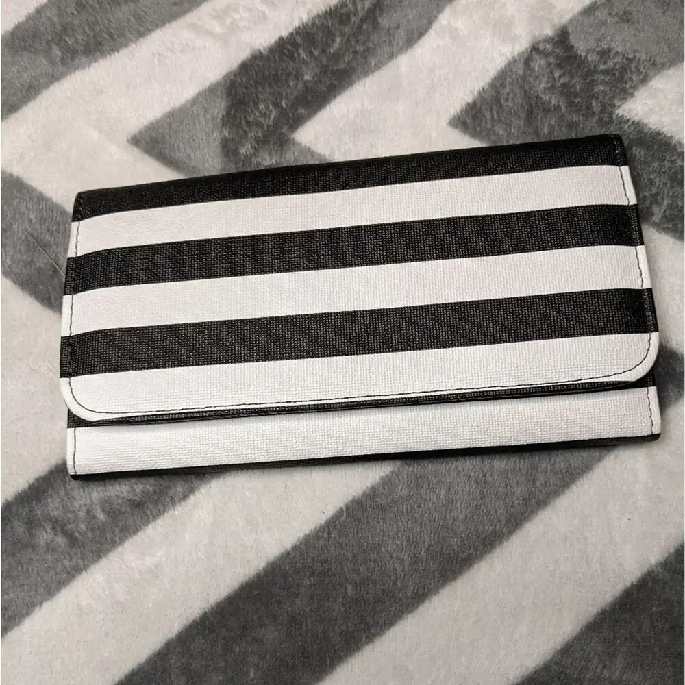 Kut From The Kloth Pristine Wallet -Black and White Stripes